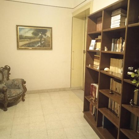 Bed And Books Isabella Catânia Exterior foto